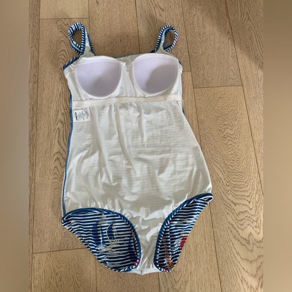 Long torso size 10 retro print swimsuit - Picture 2 of 4